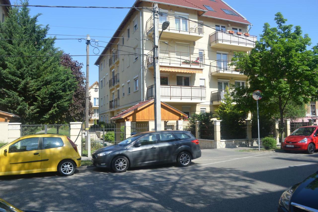 Telepes Apartman Будапеща Екстериор снимка