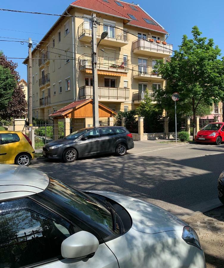 Telepes Apartman Будапеща Екстериор снимка